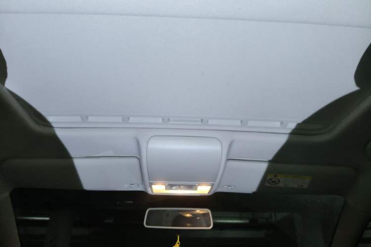 Used Volkswagen Polo 2016 1.6L Automatic Comfort Model Headliner