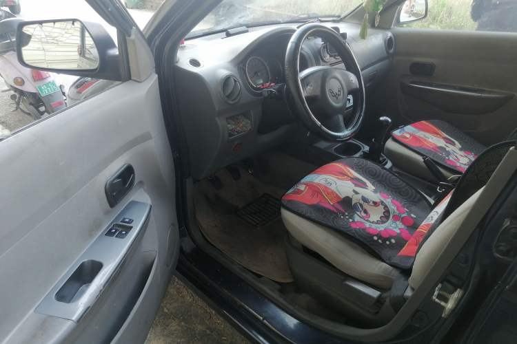 Used Wuling Hongguang 2014 1.2L S Comfort Model China IV