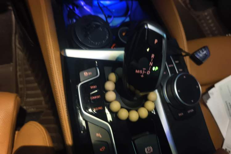 Used BMW 6 Series GT 2019 630i M Sport Package Gear Lever