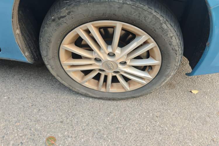 Used BYD e5 2018 Travel Edition

