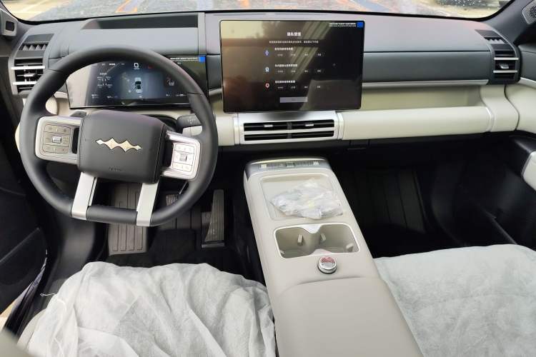 Used Formula Leopard Tai 7 2025 Model 190 km Four-Wheel Drive Ultra Edition
