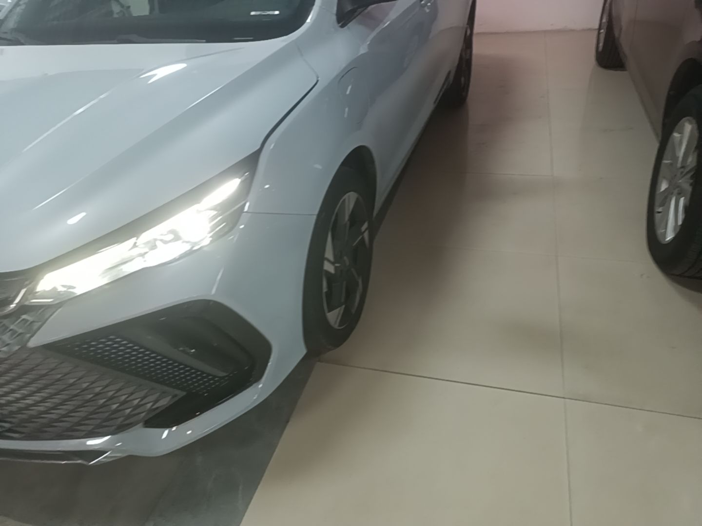 Geely Auto Emgrand L HiP 2022 1.5TD-DHT Pro 100KM Super Rui — снимка 10