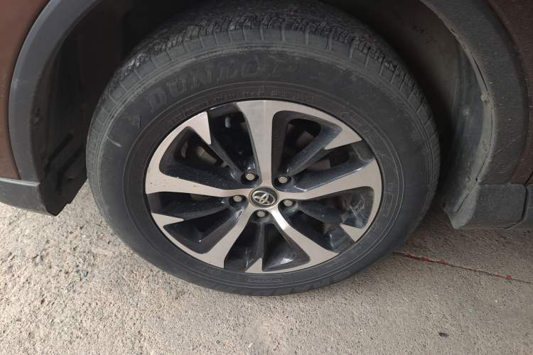 Used Toyota RAV4 2016 2.0L CVT Two-Wheel Drive Fashion Edition China V Standard
