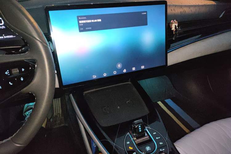 Used BYD Seal 2022 700 km Long-Range Rear-Wheel-Drive Version Audio And AC Panel