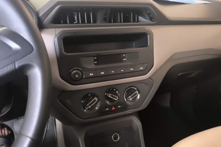 Used Wuling Hongguang 2019 1.5L S Standard Version China VI LAR