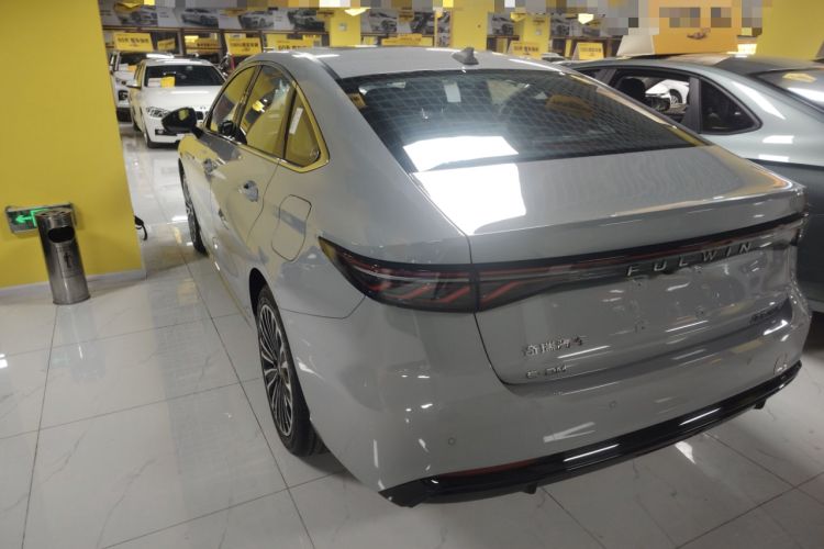 Used Chery Fengyun A8L 2025 1.5 TGDI 145 km Luxury Version Rear Left 45 Deg