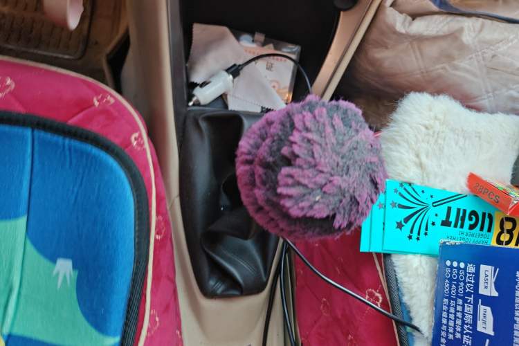 Used Toyota YARiS L Zhi Xuan 2014 1.3E Manual Charm Edition Gear Lever