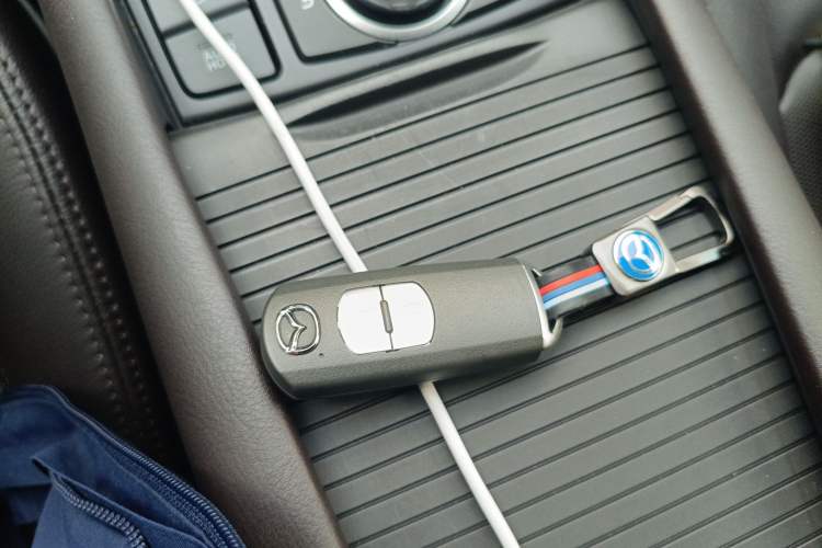 Used Mazda CX-4 2020 2.0L Automatic Two-Wheel Drive Blue Sky Luxury Edition
