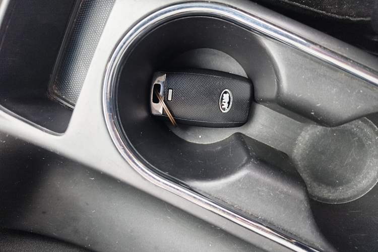 Used Kia K3 2016 1.6L Automatic GLS
