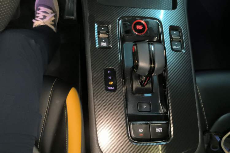 Used GAC Trumpchi EMPOW 2021 270T DCT J15 Version Gear Lever