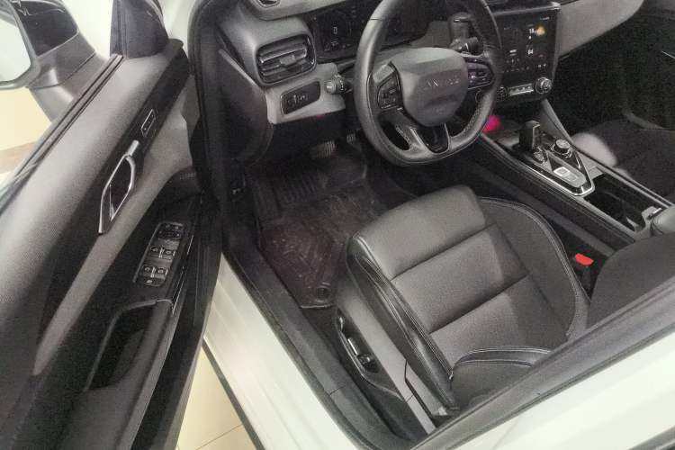 Used Lynk & Co 03 2022 1.5TD DCT JingPro Driver Seat