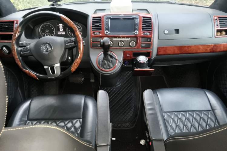 Used Volkswagen Caravelle 2014 2.0 TSI Four-Wheel Drive Comfort Edition