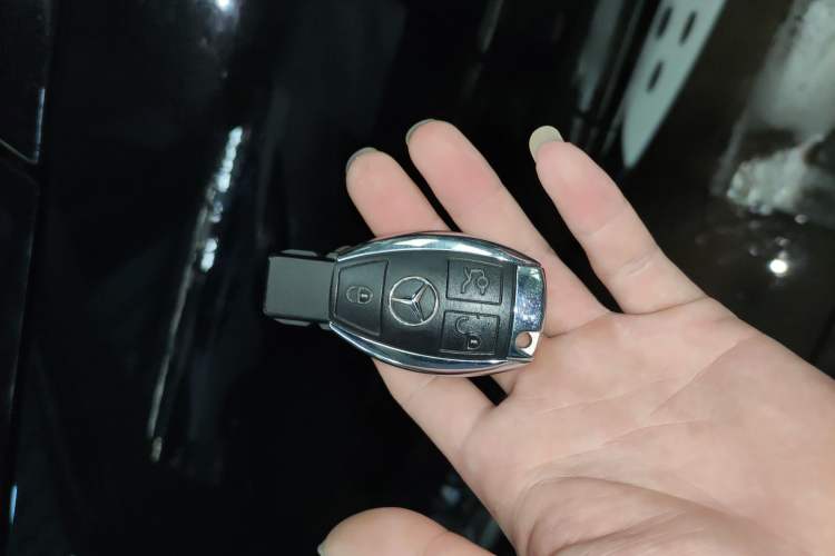 Used Mercedes-Benz GLE 2017 GLE 320 4MATIC Dynamic Model Vehicle Key