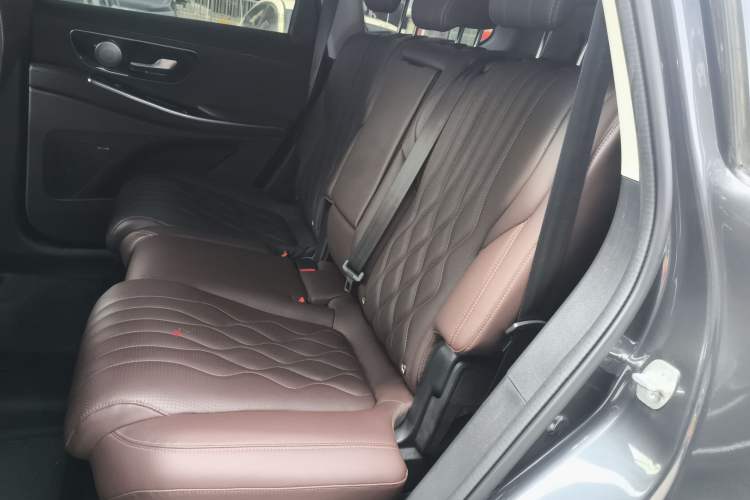 Used EXEED Lanyue 2023 400T Four-Wheel Drive Starry Edition 7-Seater Left Rear Seat