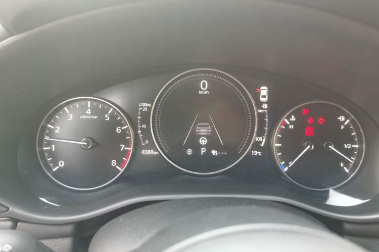 Used Mazda 3 Axela 2023 2.0L Automatic ZhiZhen Edition Instrument Cluster