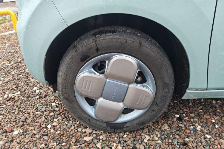 Used Geely Galaxy Panda 2024 Panda Mini 200km Endurance Bear
