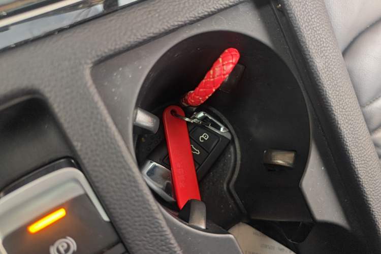 Used Volkswagen Magotan 2018 330TSI DSG Advanced Model Vehicle Key