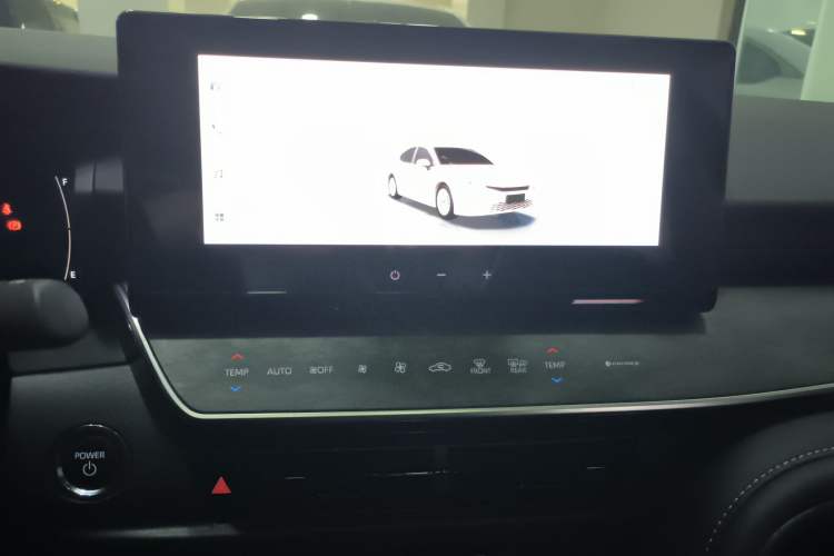 Used Toyota Camry 2024 Dual-Motor 2.0 HGVP Luxury Edition
