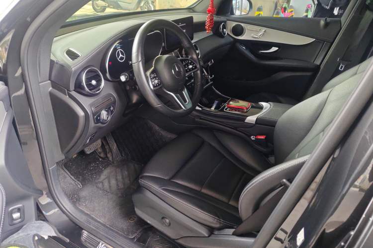 Used Mercedes-Benz GLC Coupe 2022 GLC 260 4MATIC Coupe SUV
