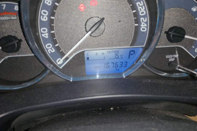 Used Toyota Levin 2016 1.6G CVT Elite Edition Odometer Close Up