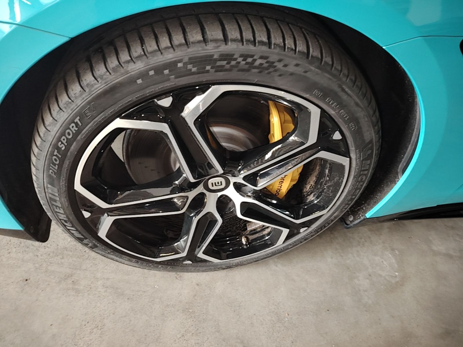 Xiaomi Auto SU7 2024 Four-Wheel Drive Ultra-Long Range Advanced Intelligent Driving Max Edition — снимка 10