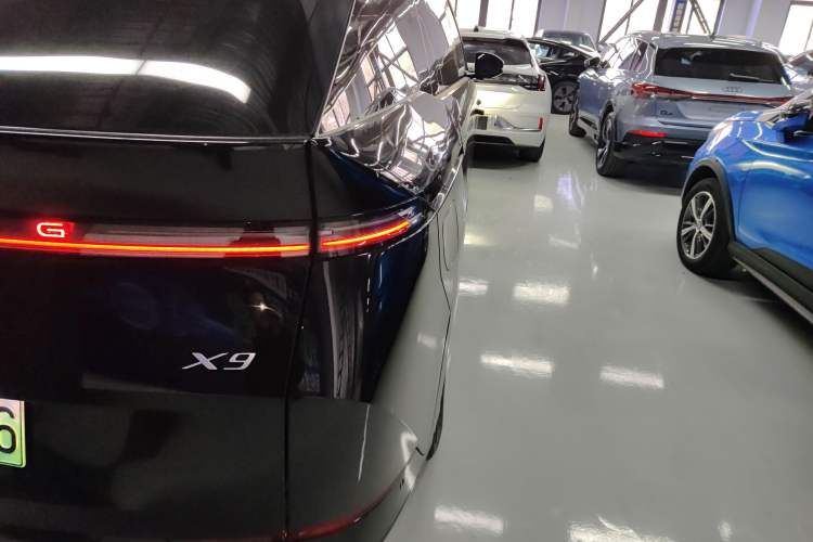 Used XPeng X9 2024 702 Ultra-Long Range Pro
