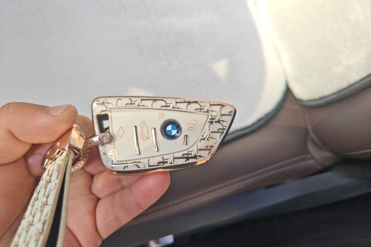 Used BMW 5 Series 2022 Second Facelift 525Li M Sport Package
