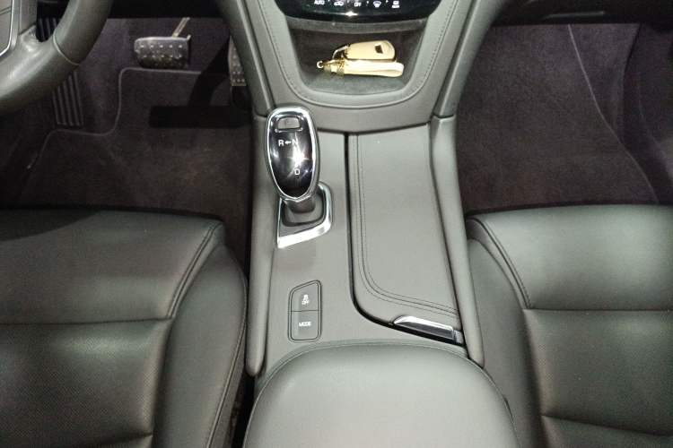 Used Cadillac XT5 2018 25T Luxury Model