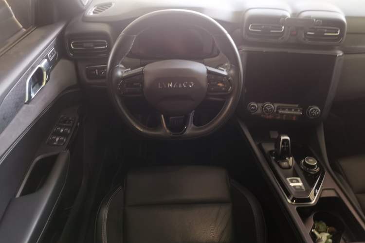 Used Lynk & Co 03 2022 1.5TD DCT JingPro Steering Wheel