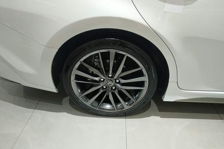 Used Toyota Camry 2024 Dual-Motor 2.0 HXS Sport Plus Edition Right Rear Wheel Hub