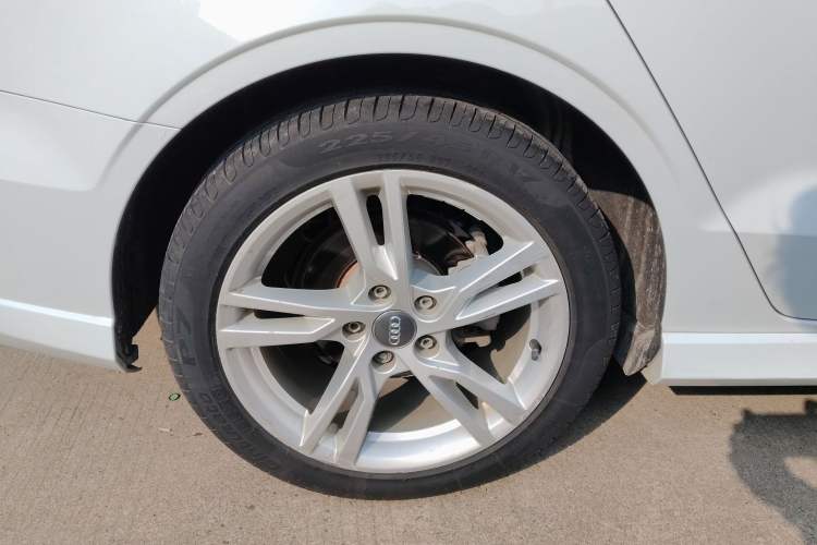 Used Audi A3 2020 Limousine 35 TFSI Fashion Edition China VI Emission Standard Exterior 5