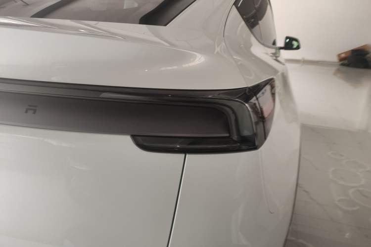 Used Tesla Model Y 2026 Rear-Drive Model Exterior 3