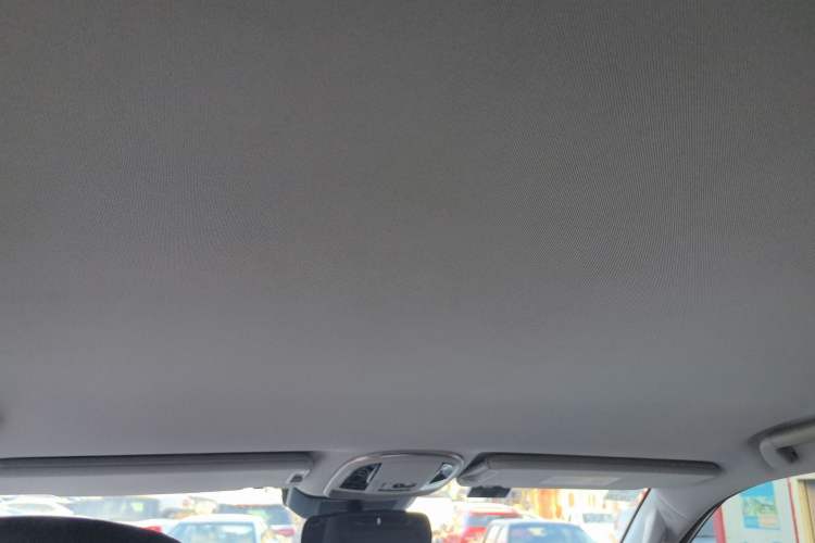 Used Haval H9 2015 2.0T Four-Wheel Drive Standard Model 7 Seats Headliner