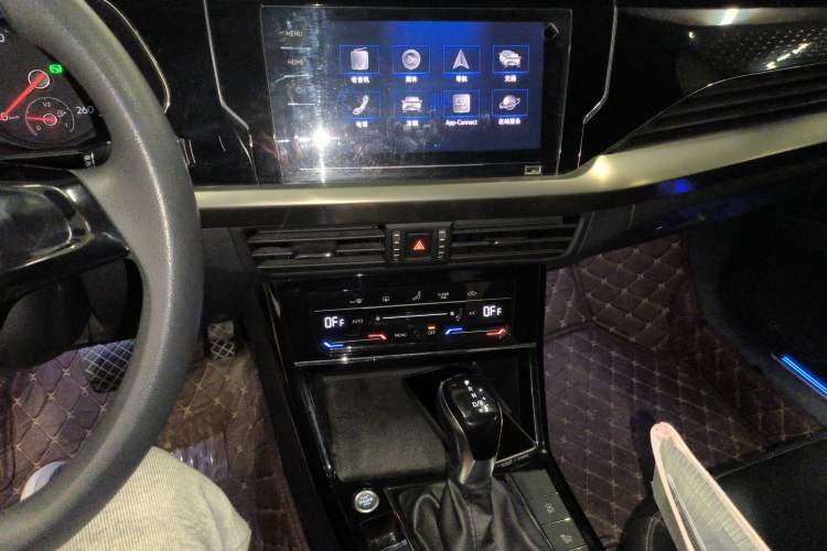 Used Volkswagen Passat New Energy  Audio And AC Panel