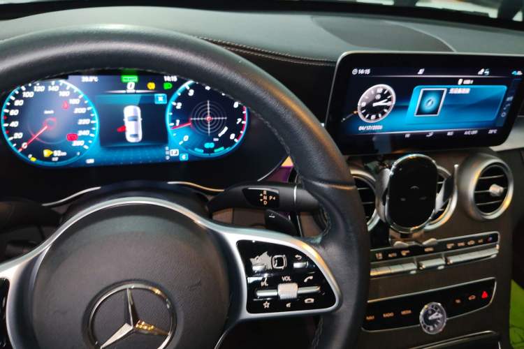 Used Mercedes-Benz C-Class 2020 Restyled C 260 L Sport Edition Gear Lever