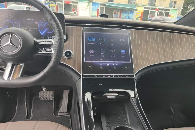 Used Mercedes-Benz EQE SUV 2024 500 4MATIC Luxury Edition