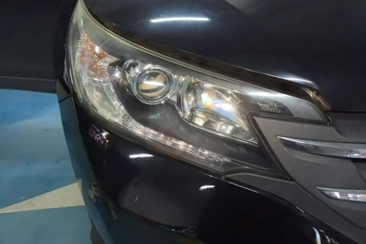Used Honda CR-V 2012 2.0L two-wheel drive urban version
