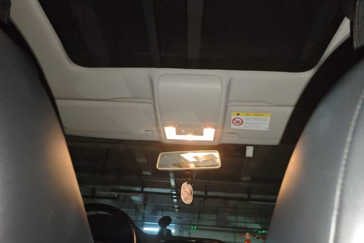 Used Volkswagen Polo 2014 1.6L Automatic Luxury Edition