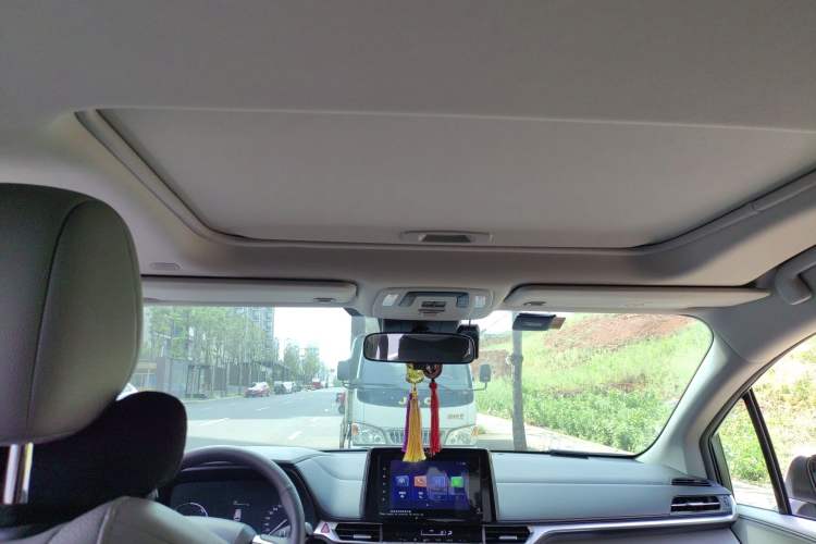 Used Toyota Granvia 2023 2.5L Hybrid Comfort Edition