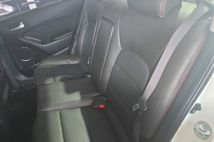 Used Kia K3 2016 1.6L Automatic GLS
