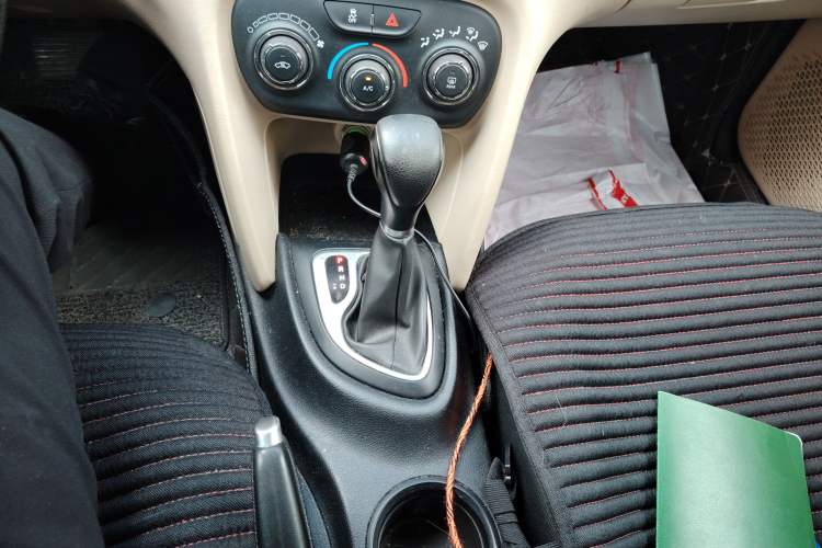 Used Fiat Viaggio 2012 1.4T Automatic Enjoyment Edition