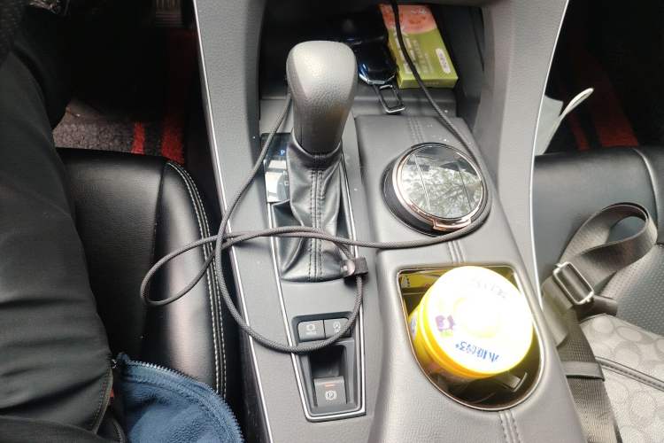 Used Toyota Avalon 2019 2.0L Ambition Edition China VI