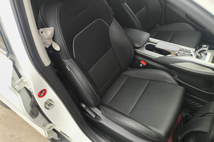 Used Geely Auto Coolray 2019 260T DCT Knight China VI Standard
