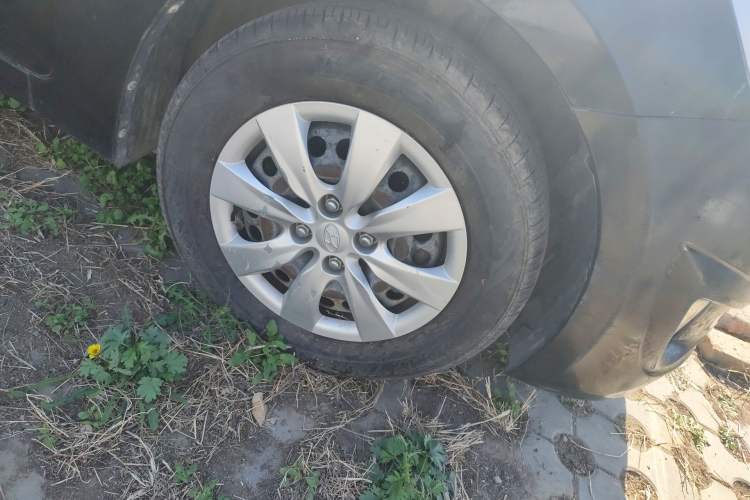 Used Hyundai Verna (older generation) 2010 Sedan 1.4L Manual Comfort GS