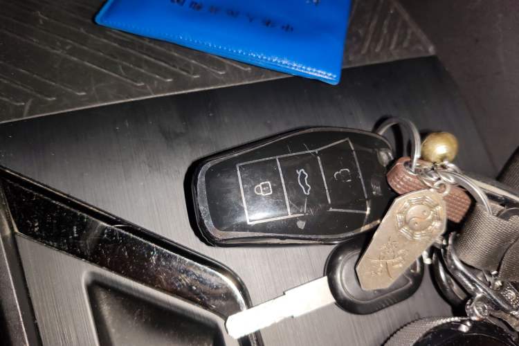 Used SOL X8 PLUS 2023 1.5 TGDI DCT Smart Home Edition 7-Seater