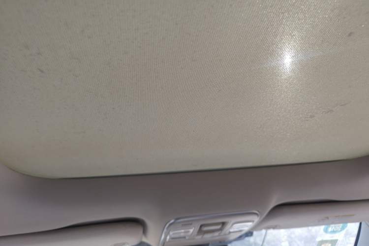 Used Geely Auto Emgrand X7 Sport 2016 1.8TD Automatic Smart Model Headliner