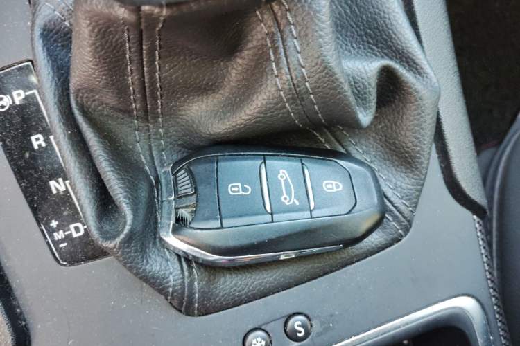 Used Citroen C4L 2016 1.2T Automatic Leading Model
