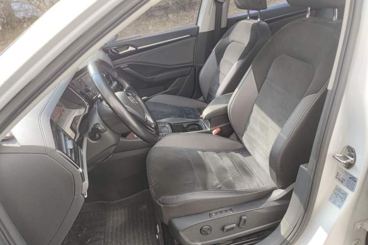 Used Volkswagen Sagitar 2019 280TSI DSG Luxury Model China V Emission Standard Left Front Seat