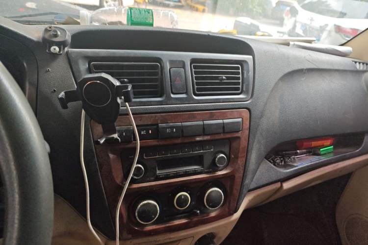 Used CHANGAN KAICHENG Ruixing M80 2014 1.5L Comfort Model 4G15S Audio And AC Panel