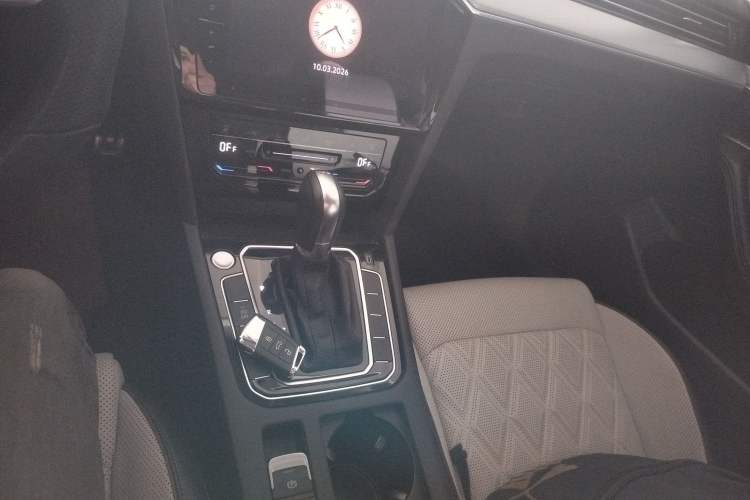 Used Volkswagen Magotan 2023 2 Million Units Commemorative Edition 330TSI DSG Luxury Version